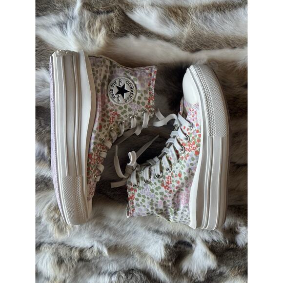 Converse High-Top Womens US 6 Chuck Taylor All Star Platform Polka Dots Canvas - Picture 2 of 9